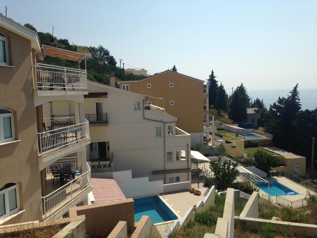Mimice Bay Apartments Екстериор снимка